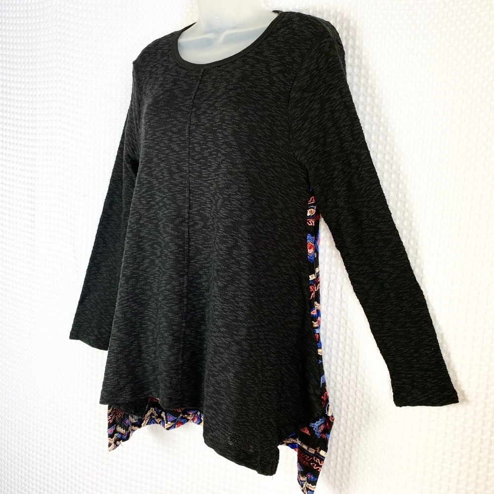 Max Jeans Tunic Sweater NWT Size M Black/Multi